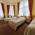Palac Lawica- Splywy Przelomem Bardzkim Vakantieboerderij