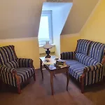 Palac Lawica- Splywy Przelomem Bardzkim Farm stay Klodzko