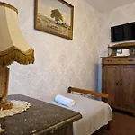 Palac Lawica- Splywy Przelomem Bardzkim Vakantieboerderij *