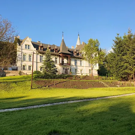 Palac Lawica- Splywy Przelomem Bardzkim Agroturismo *