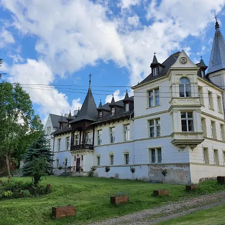 Farm stay Palac Lawica- Splywy Przelomem Bardzkim Klodzko