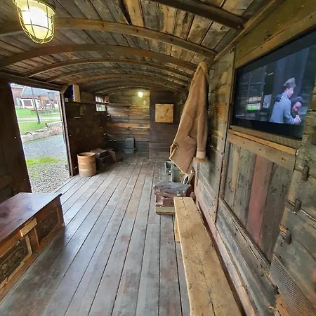 Palac Lawica- Splywy Przelomem Bardzkim Vakantieboerderij