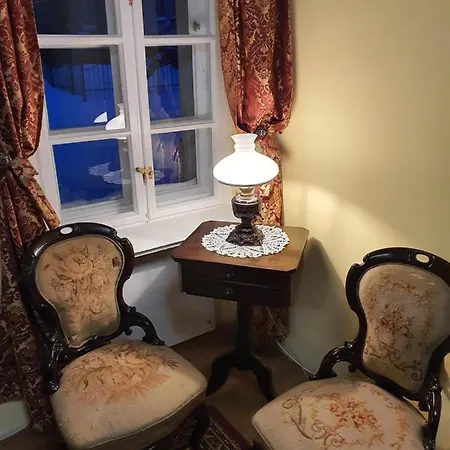 Palac Lawica- Splywy Przelomem Bardzkim Farm stay Klodzko