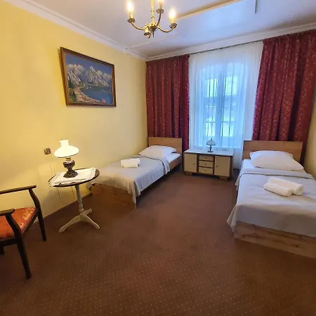Palac Lawica- Splywy Przelomem Bardzkim Çiftlik konaklama