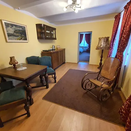 Palac Lawica- Splywy Przelomem Bardzkim * Kladsko