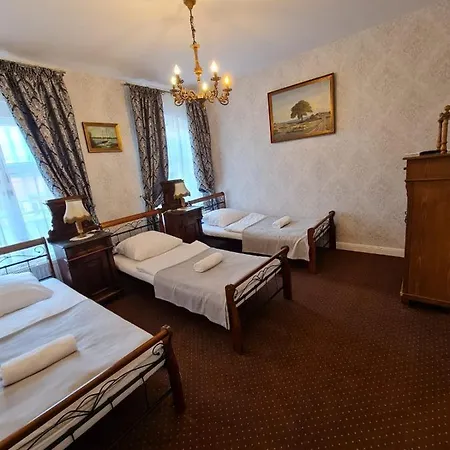 Çiftlik konaklama Palac Lawica- Splywy Przelomem Bardzkim Kłodzko