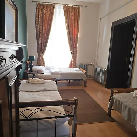 Farm stay Palac Lawica- Splywy Przelomem Bardzkim Klodzko