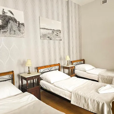 Palac Lawica- Splywy Przelomem Bardzkim Farm stay