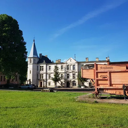 Palac Lawica- Splywy Przelomem Bardzkim Farmház *