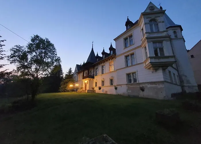 Palac Lawica- Splywy Przelomem Bardzkim Lantgård *