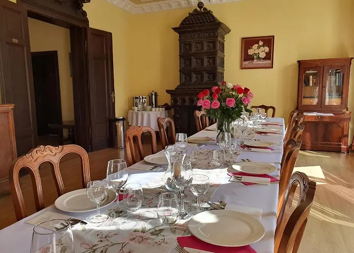 Palac Lawica- Splywy Przelomem Bardzkim Kłodzko