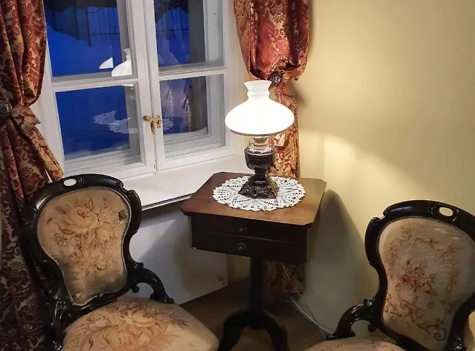 Palac Lawica- Splywy Przelomem Bardzkim Lantgård Kłodzko