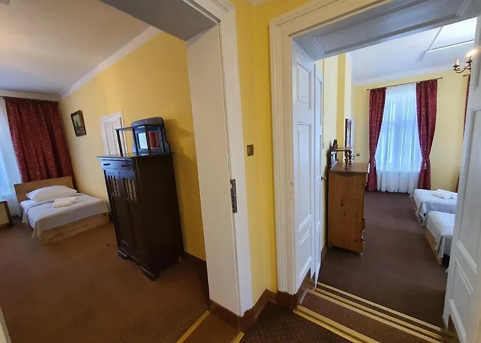 农家乐 Palac Lawica- Splywy Przelomem Bardzkim 克沃兹科