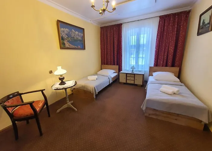 Palac Lawica- Splywy Przelomem Bardzkim Lantgård