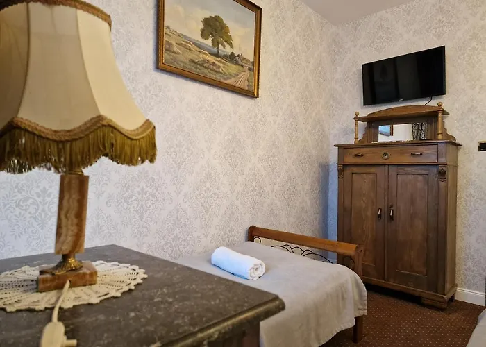 Palac Lawica- Splywy Przelomem Bardzkim Lantgård *