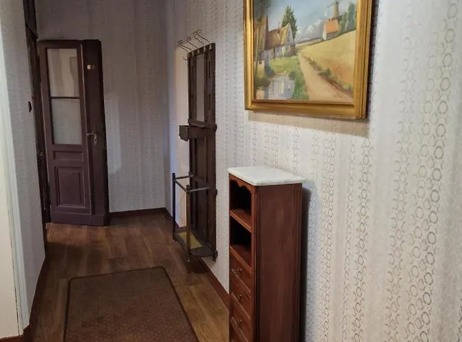 Palac Lawica- Splywy Przelomem Bardzkim