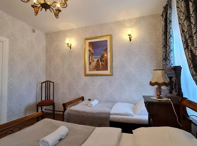 مزرعة للإقامة Palac Lawica- Splywy Przelomem Bardzkim كوادسكوم