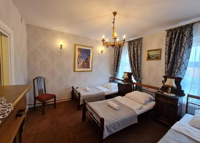 Palac Lawica- Splywy Przelomem Bardzkim * 克沃兹科