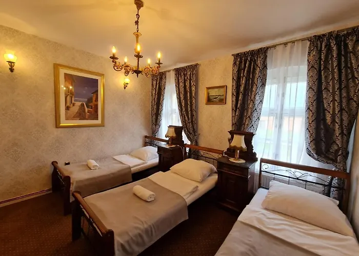 Palac Lawica- Splywy Przelomem Bardzkim 克沃兹科