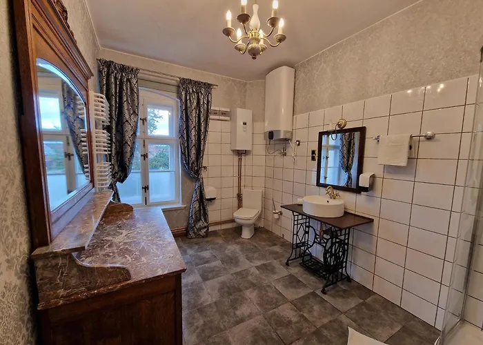 Palac Lawica- Splywy Przelomem Bardzkim كوادسكوم