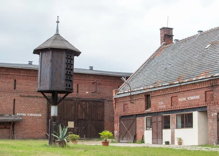 Palac Lawica- Splywy Przelomem Bardzkim مزرعة للإقامة كوادسكوم