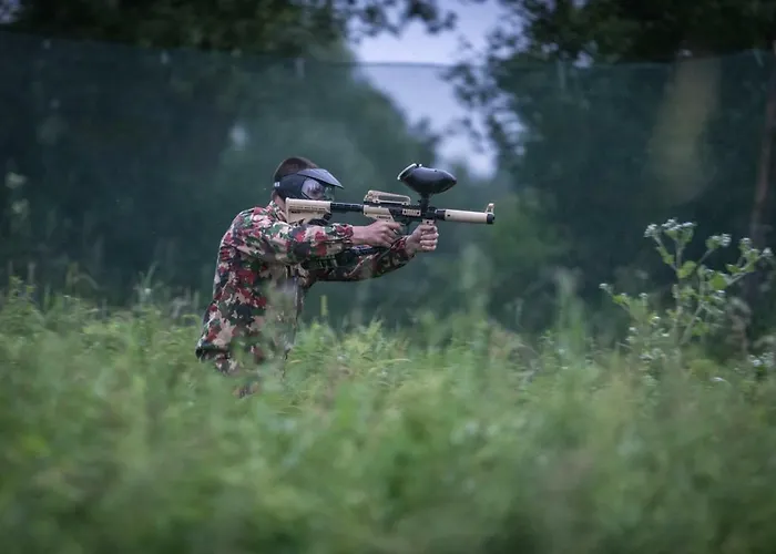 مزرعة للإقامة Palac Lawica- Splywy Przelomem Bardzkim كوادسكوم