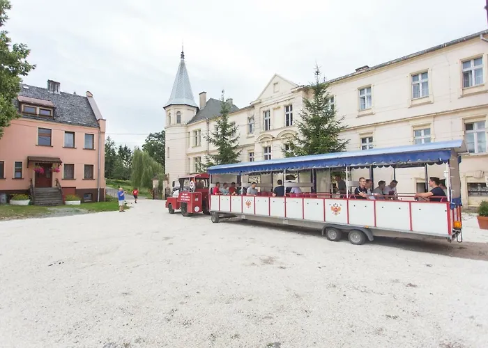 Palac Lawica- Splywy Przelomem Bardzkim Lantgård *